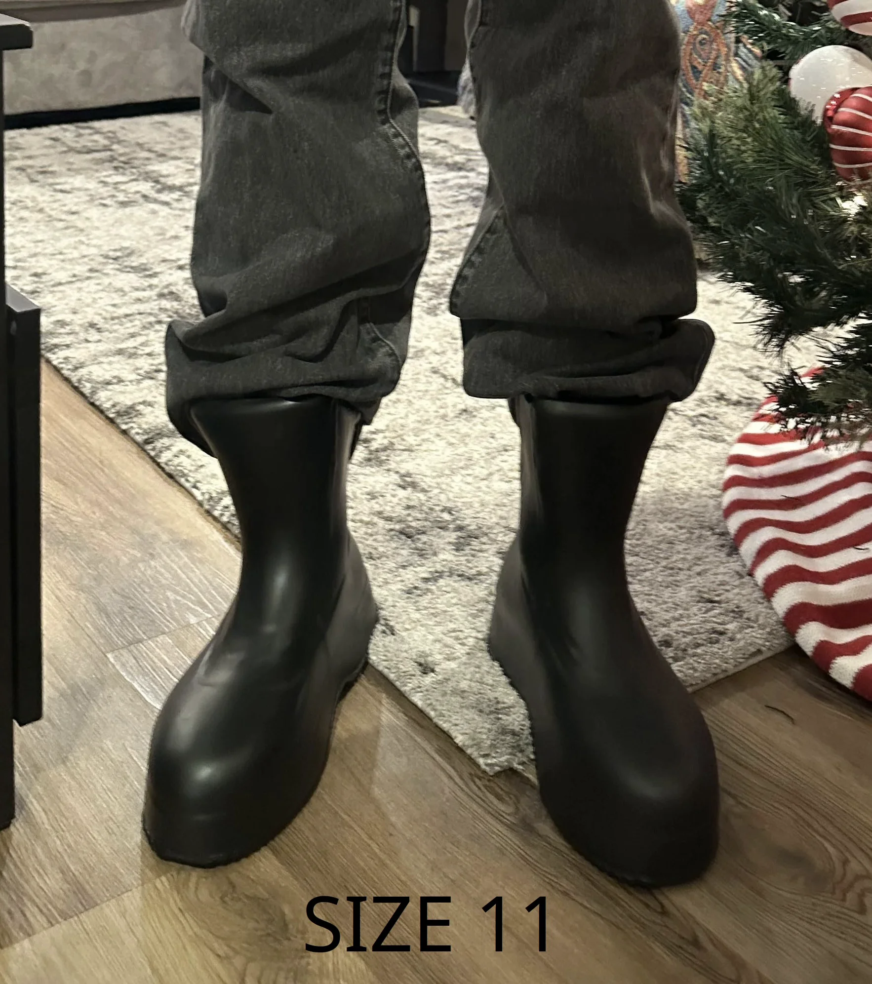 yeezy SL-03 vue de face rentrée dans le jean