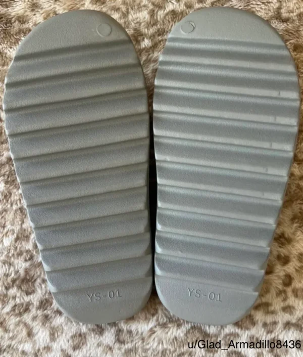 Gray Yeezy Slides YS-01 Rear View