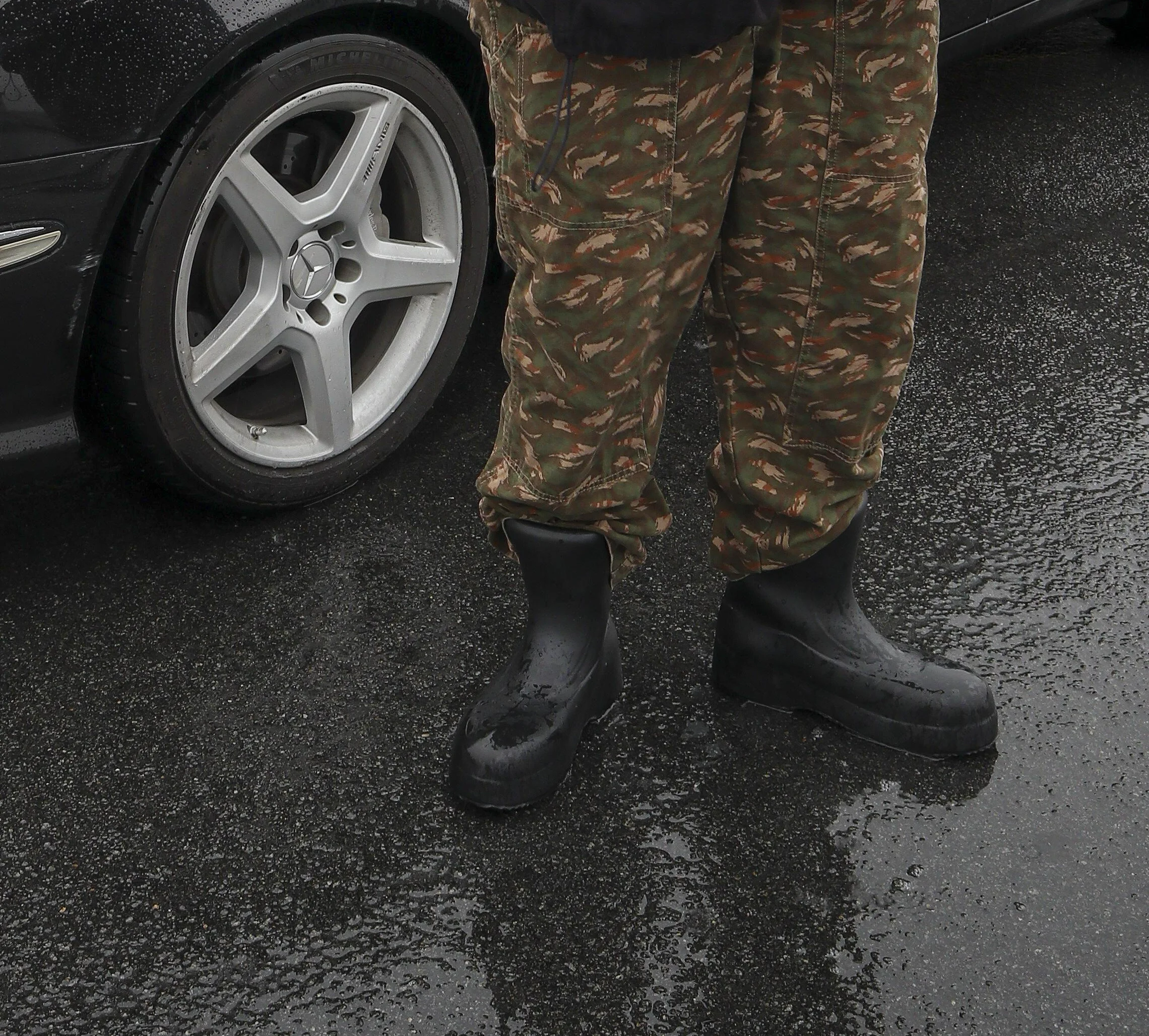 yeezy sl-03 rentré, par temps de pluie