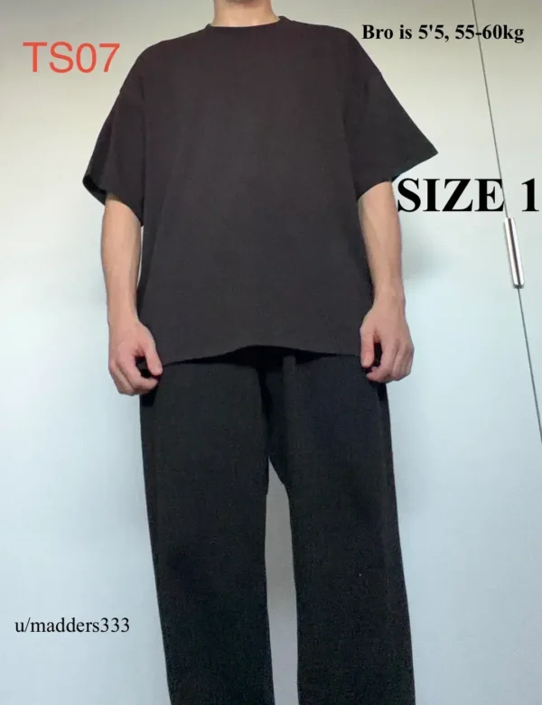 Yeezy Short Sleeves TS-07 Size 1 on-body picture