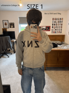 Yeezy HD-10 Taille 1 vs Yeezy x Gap Zip M