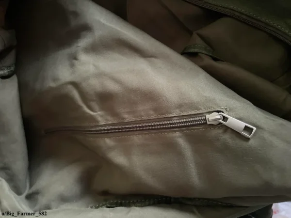 Yeezy Bag BG-03 Review and Sizing, Inside