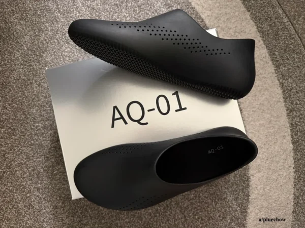 Yeezy Water Shoes AQ-01 Review and Sizing