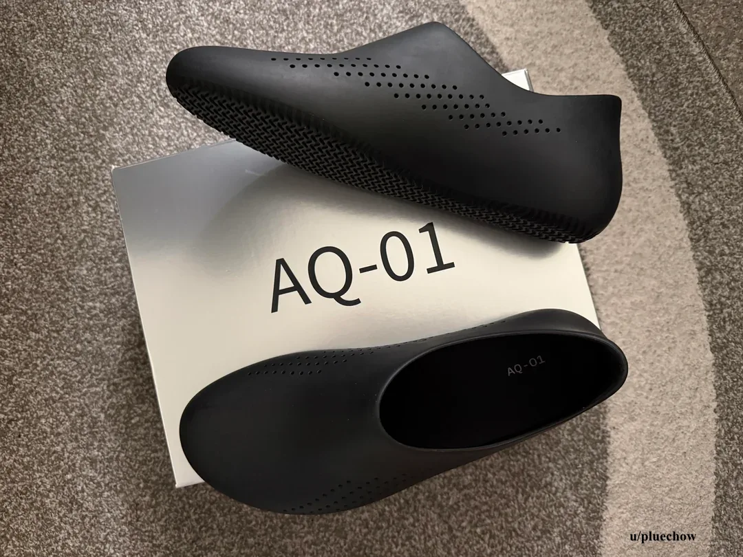 Yeezy Water Shoes AQ-01 Review and Sizing