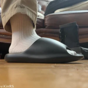 Yeezy Slides YS-02 on feet view