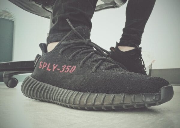 Yeezy 350 V2 Bred on feet, photo by Reddit user u/LordOfTheDingz
