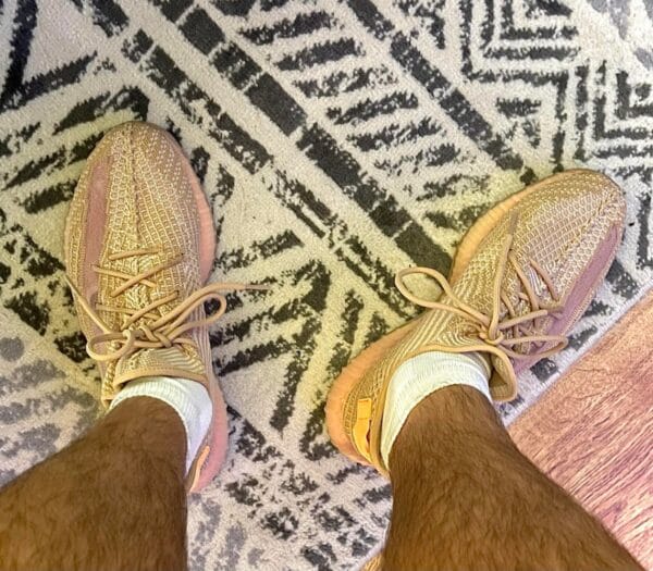 Yeezy 350 V2 Clay on feet, photo by Reddit user u/REH07