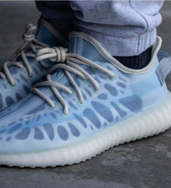 Yeezy 350 V2 Mono Ice on feet, photo by Reddit user u/Fooly_Mcgooly