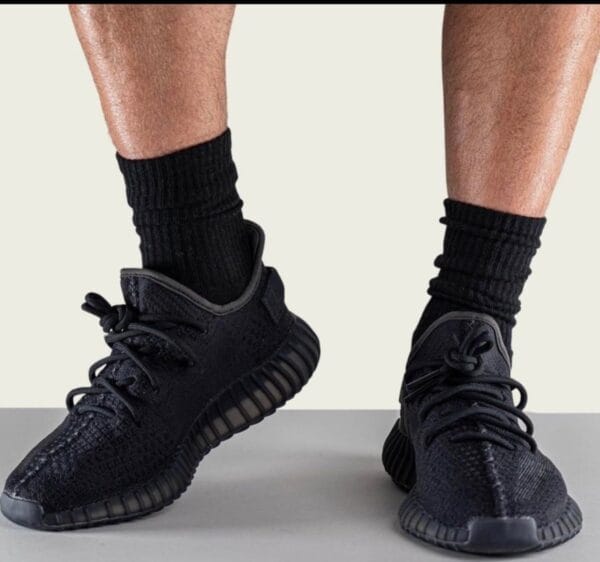 Yeezy 350 V2 Onyx on feet, photo by Reddit user u/Not-Drew_