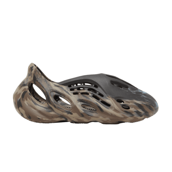 Yeezy Foam Runner MX Cinder product photo on transparent background