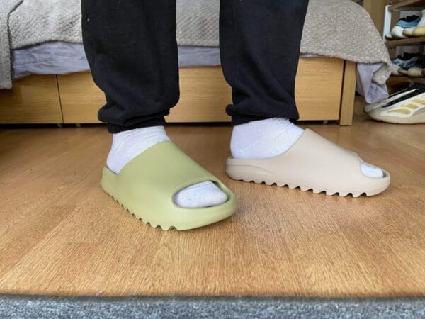 Yeezy Slide Resin on feet, photo by Reddit user u/ZeligD